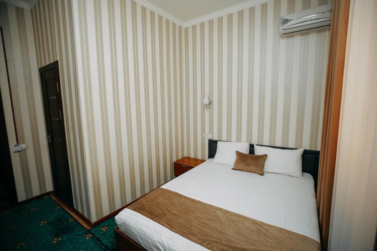 Fayz Hotel Urgench Buitenkant foto